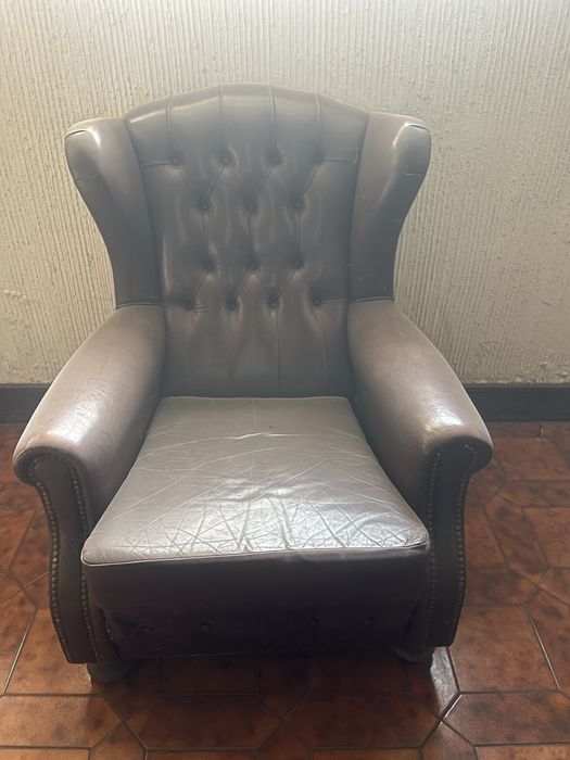 Sofas   em   pele