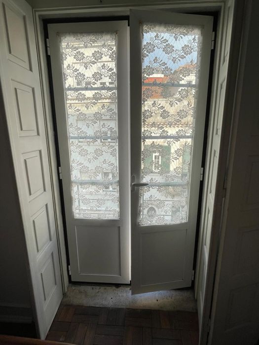 2 Quartos para alugar em Campo de Ourique