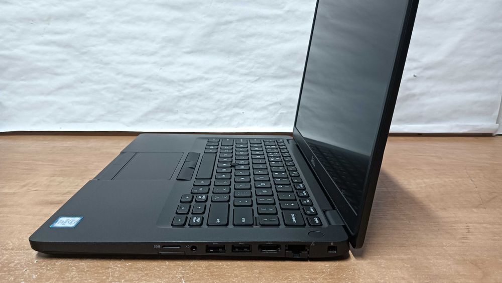 Laptop Dell Latitude 5400 i5 16GB 256GB SSD 14.1" FHD IPS  Windows 11