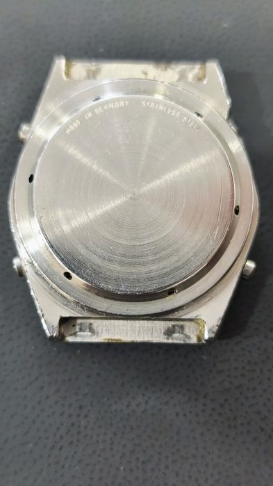 Кварцовий вінтажний годинник TA Partner LCD. 1978 рік