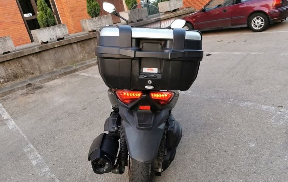 Yamaha Xmax 400cm3. Rok 2013. Skuter.