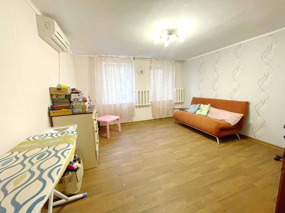 Продаж будинку з усіма зручностями в Корабельному районі.