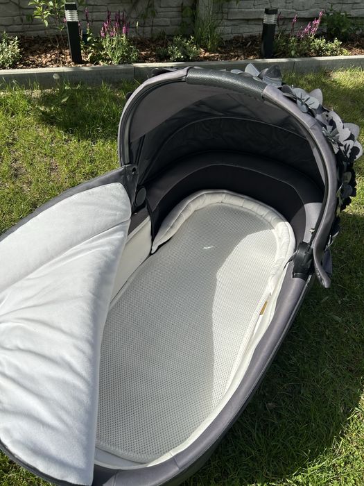 Gondola Cybex Priam 4.0 Fashion Simpy Flowers Grey