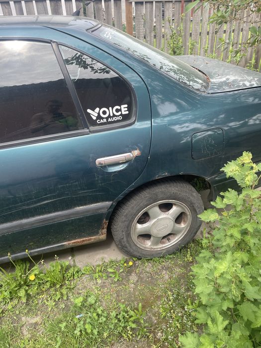 Nissan primera p10