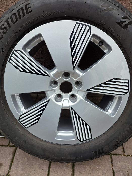 Диски Audi E-tron R19