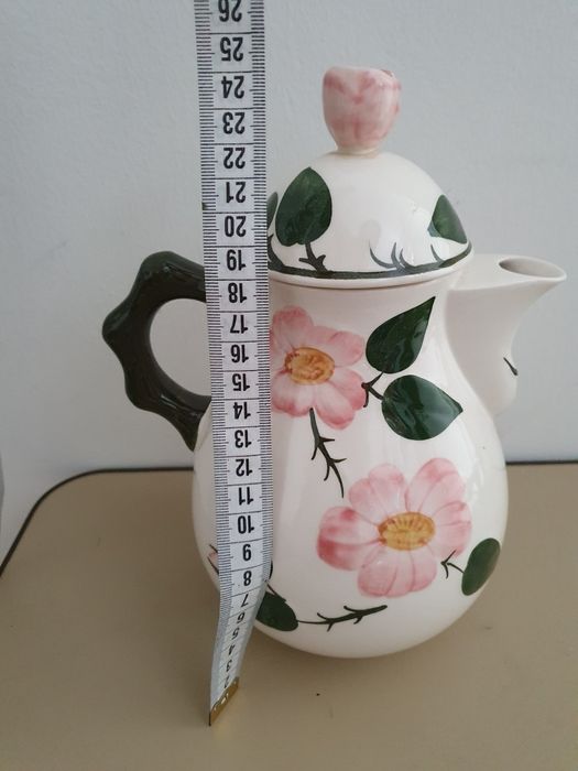 Посуда красивая , графин  ,есть  Villeroy  & Boch  Германия