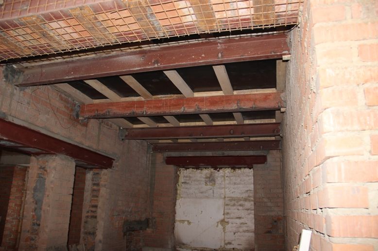 Демонтаж,подготовка к ремонту,усиление проемов любая сложность.