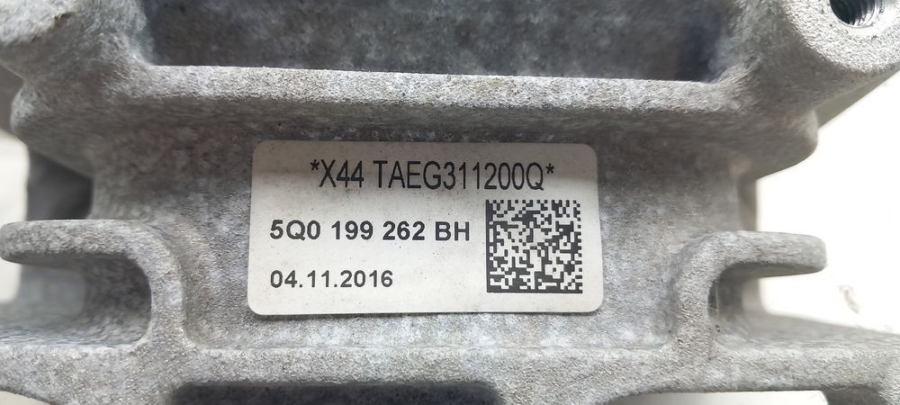 Apoio do motor AUDI A3 Sportback (8VA, 8VF)