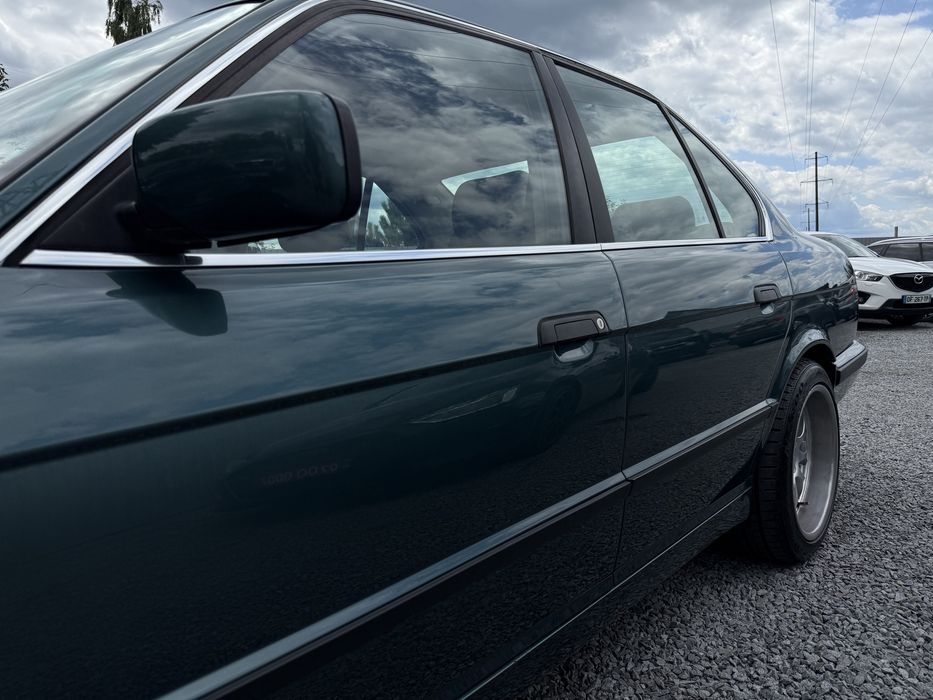 BMW 5 E34 музейна