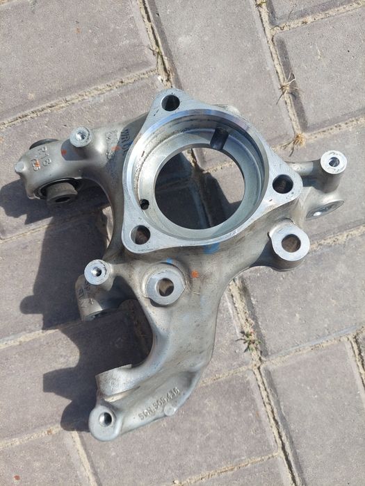 Цапфа задня на  тігуан 2