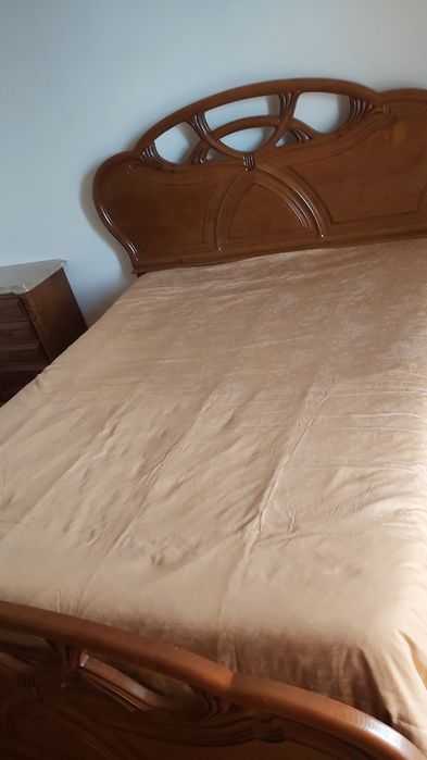 Mobília de quarto de casal antiga