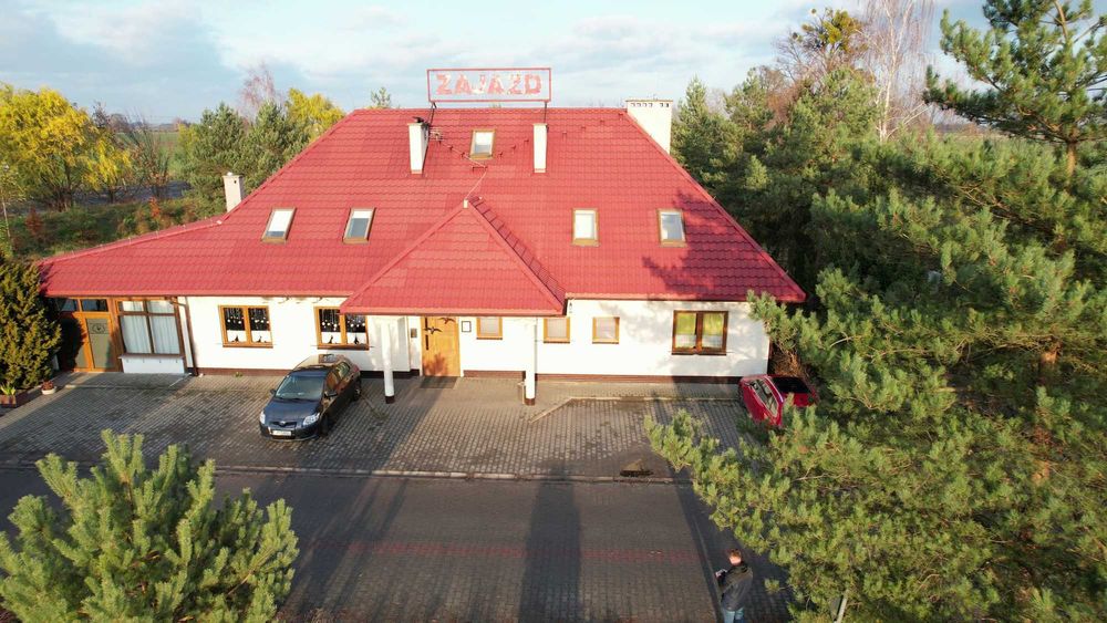 Budynek z funkcjonujący zajazd hotelem – Borowa k. Wrocławia