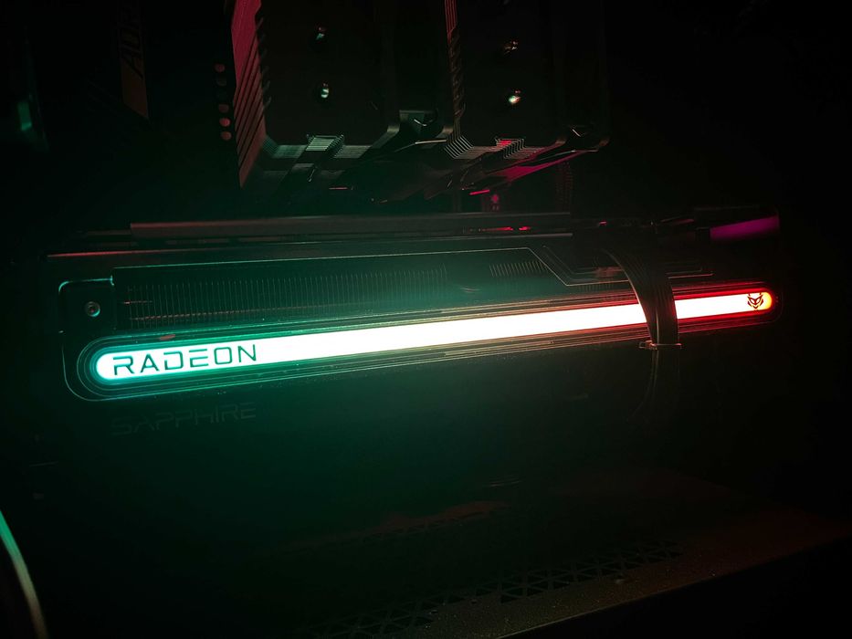 Sapphire AMD Radeon RX 7800 XT Nitro+ 16GB