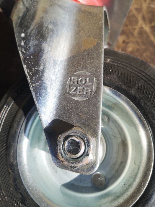 Колёса поворотные.