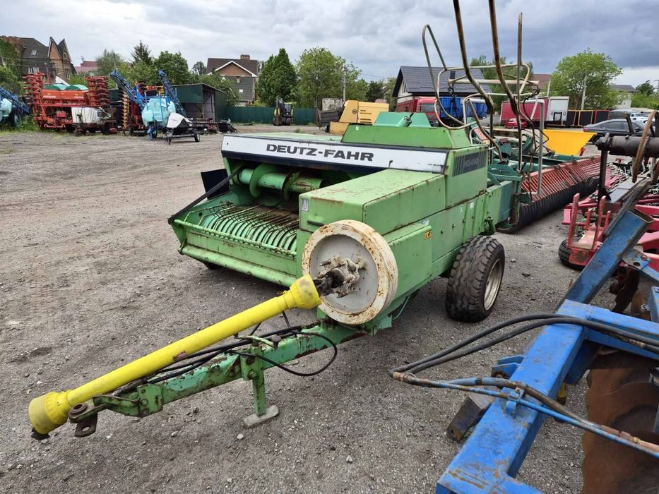 Прес-підбирач Deutz Fahr 490 Дойц Фар. Готовий до роботи. Мінімальний наробіток.
