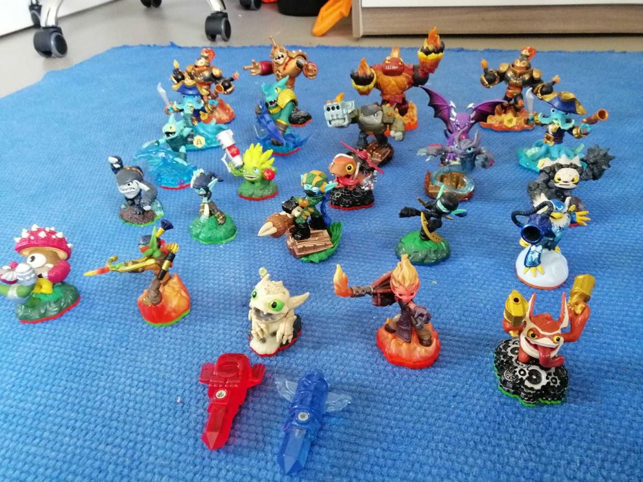 Skylander Figures64584346460547120