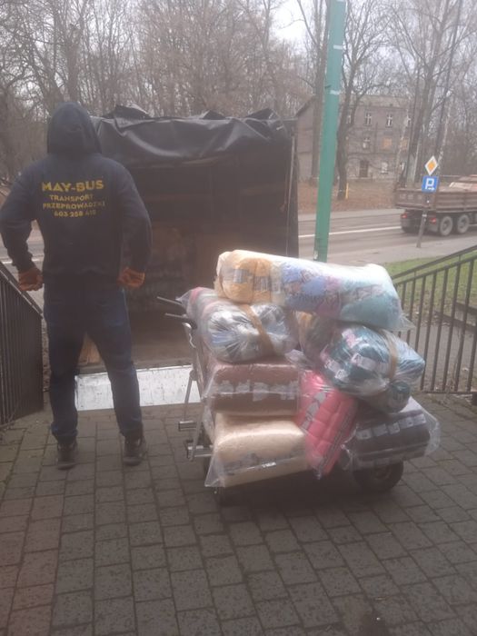 Przeprowadzki ,transport, utylizacja ,montaż mebli  transport od 80zll