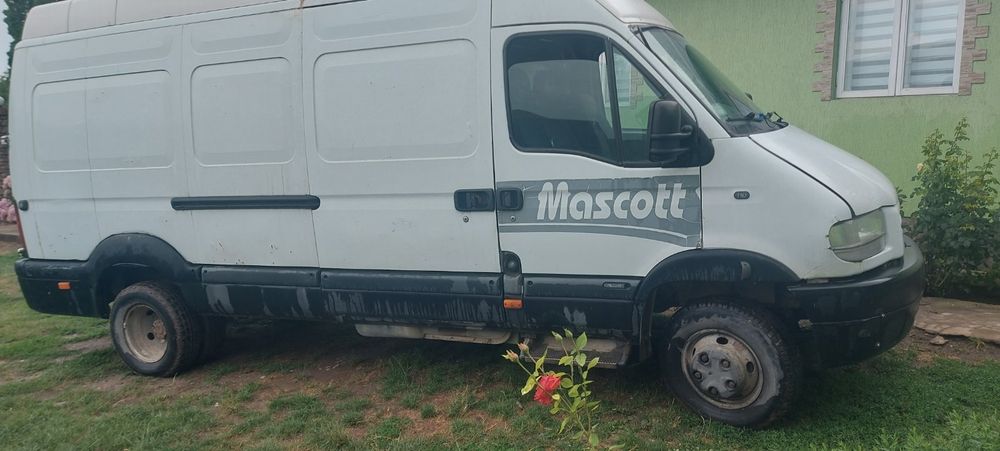 продам бус Рено Mascott
