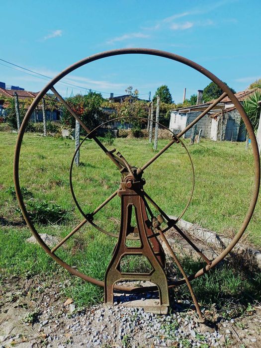 Bomba de poço antiga