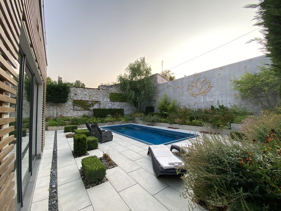 Продаю стильный 300м2 дом в центре