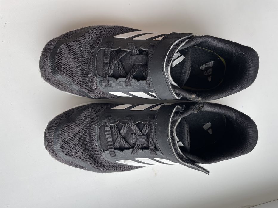 Кросівки adidas оригінал на хлопчика 35 розмір адідас