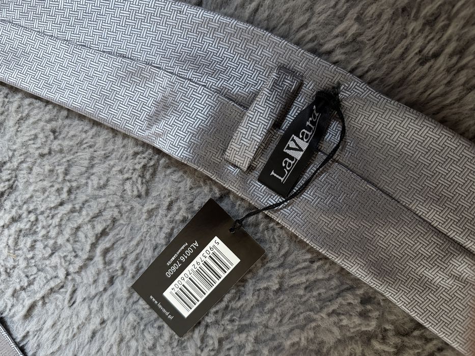 Krawat srebrny LaVard nowy srebrny w linie