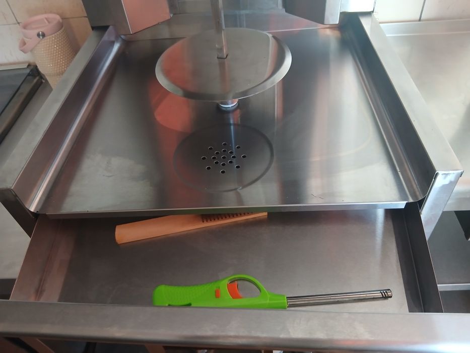 Maquina Kebabe nova