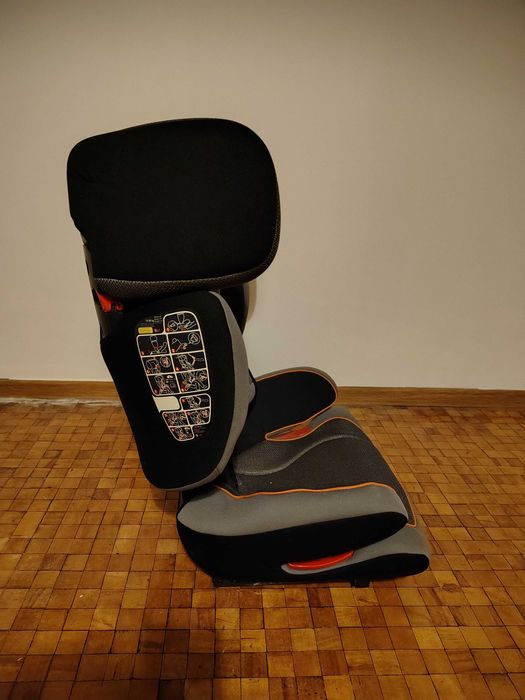 Fotelik dziecięcy samochodowy Caretero Huggi Nowy