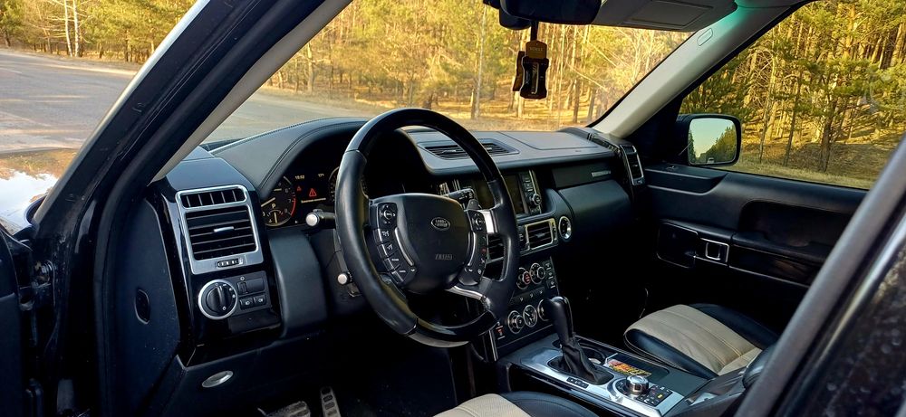 Land Rover Range Rover 2011