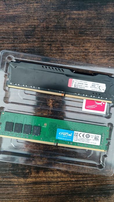 DDR4 Memory 16 GB and 8 GB64586267458434122