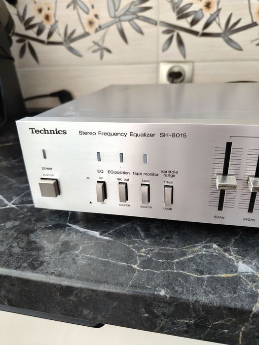 Equalizer Technics SH-815