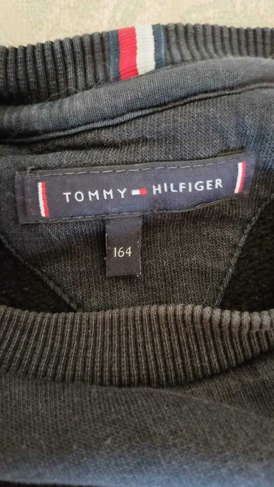 Sweatshirt Tommy Hilfiger Azul Escuro – Tamanho 164 (14 anos)