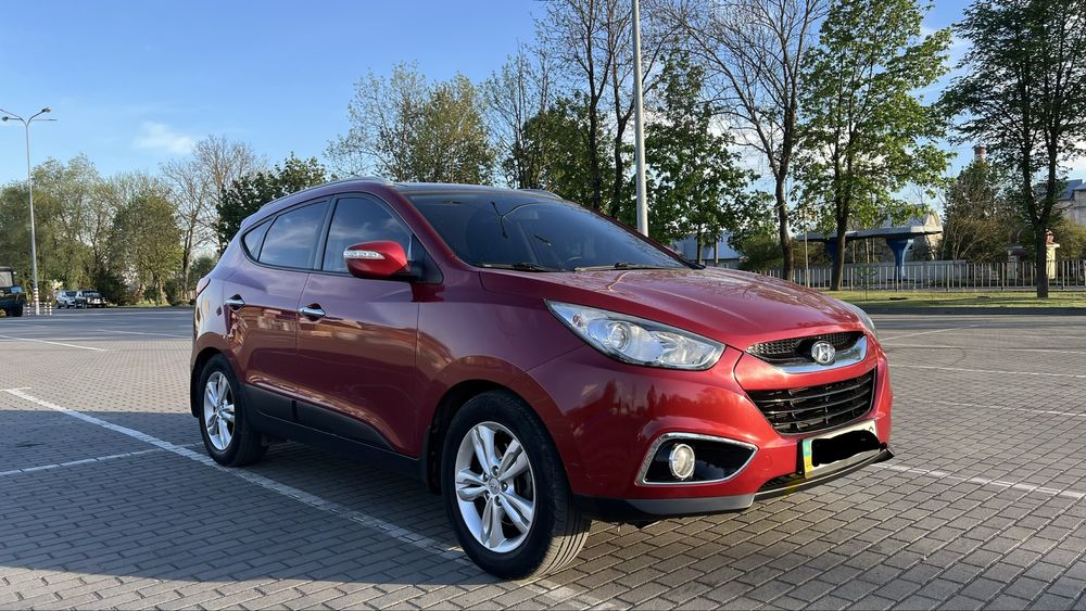 Автомобіль Hyundai ix35 газ/бензин 2011 перший власник