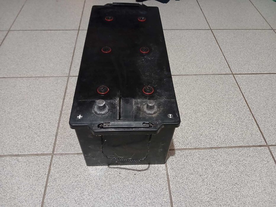 Продам акумулятор 190
