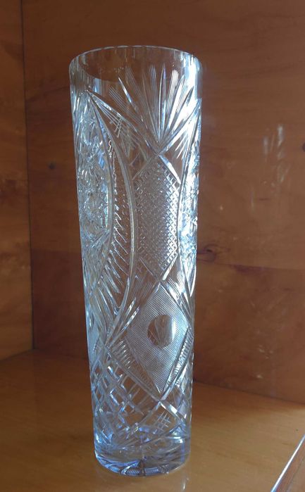 Sprzedam uzywany flakon krysztalowy.