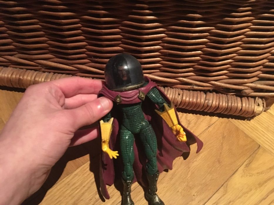 Продам фигурку Mysterio из Marvel Spider-Man