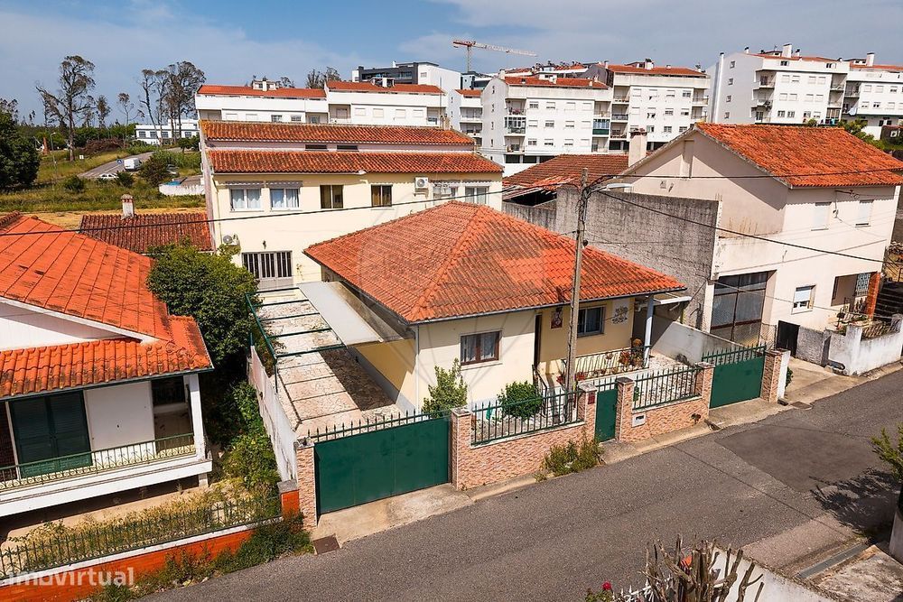 T5 Detached House for Sale
