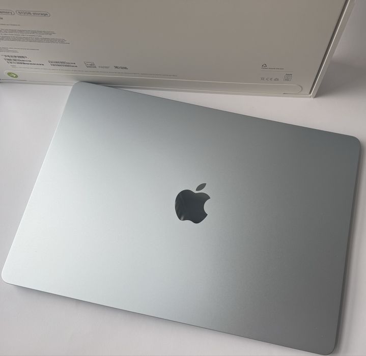 MacBook Air 15” M4 24GB 512GB макбук