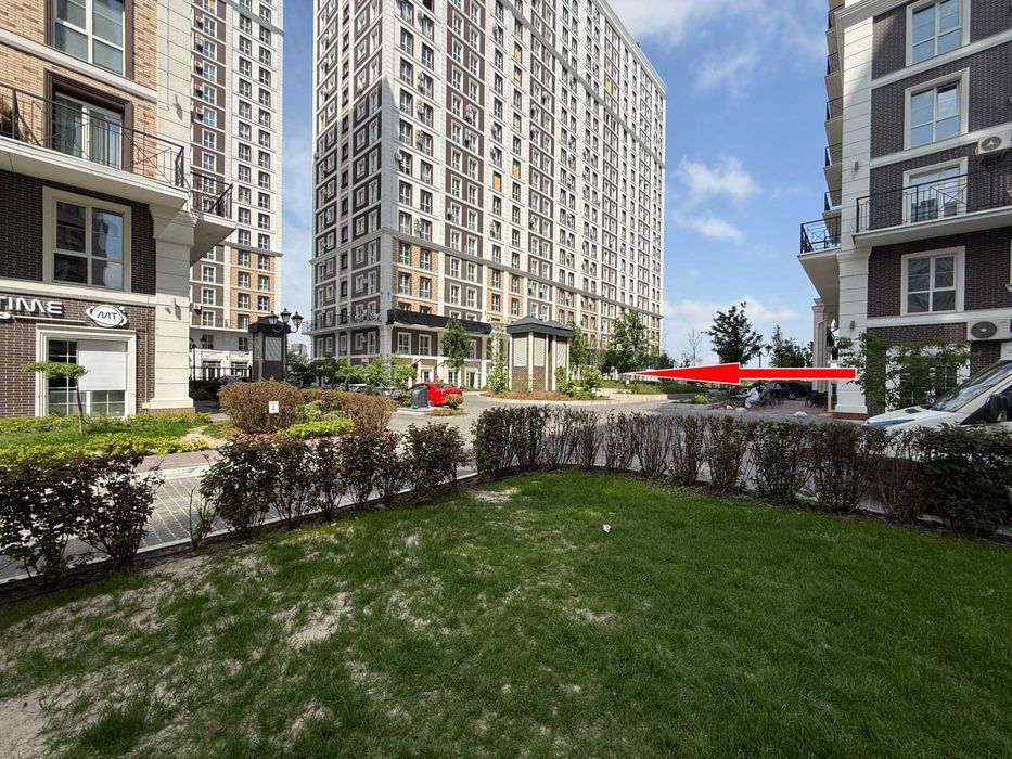 ОРЕНДА ФАСАДНОГО ПРИМІЩЕННЯ | 40,27 м² | ЖК «Нова Англія» | Будинок «Лінкольн» | вул. Михайла Максимовича