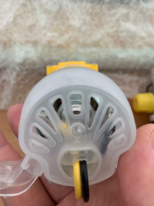 Насос мембранный 12 вольт 5А (6л.м)