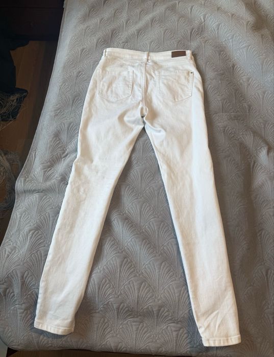 Damskie białe jeansy 38 Orsay
