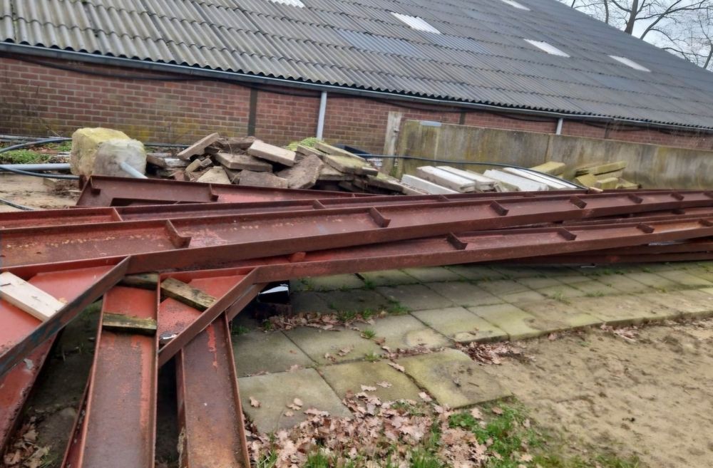 Konstrukcja stalowa 27x48x2.2m