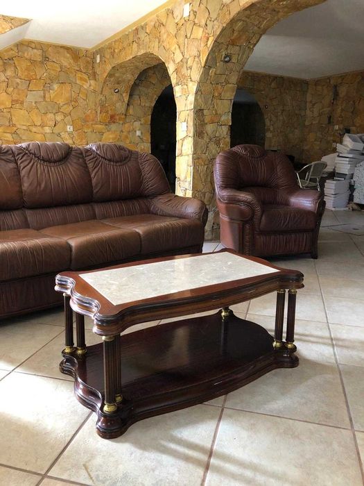 Sofás e mesa de centro, 320eu