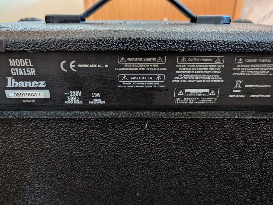 Amplificador Guitarra Ibanez GTA15R (15W com Reverb)