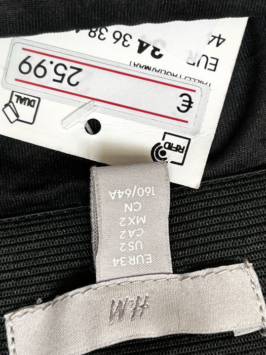 Стильна  спідниця  HM нова р.34