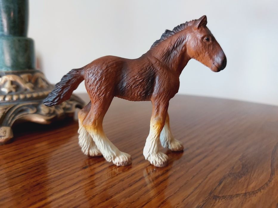 Źrebak shire schleich