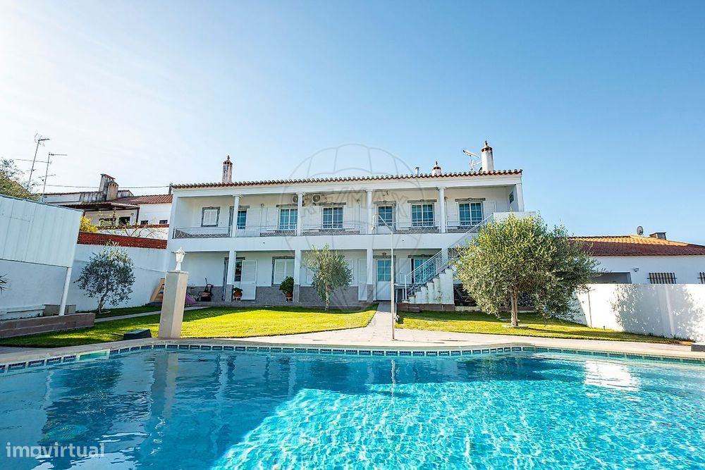 Moradia T4 para venda