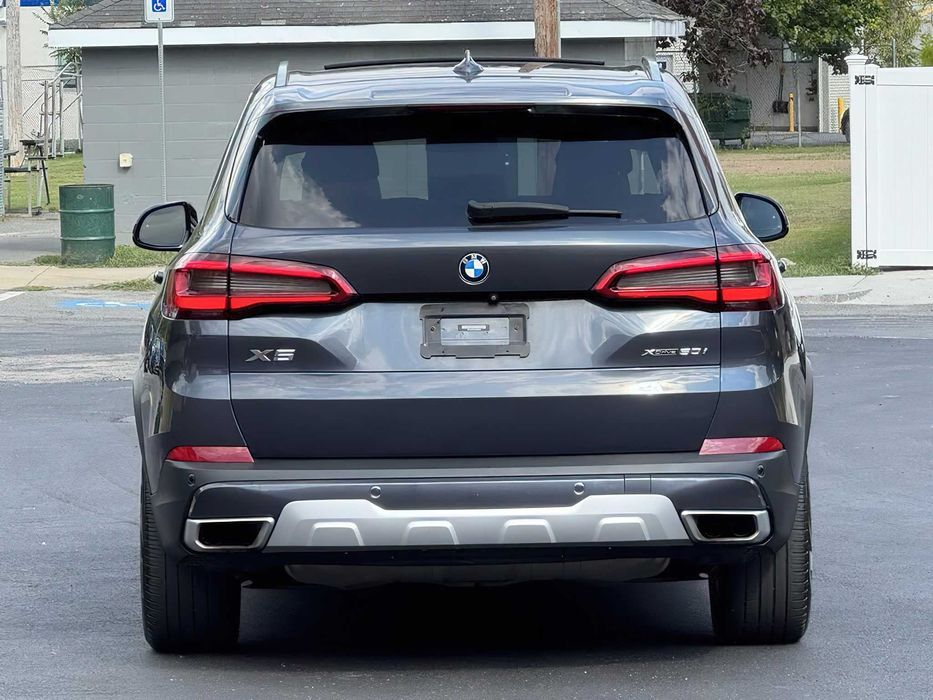 BMW X5 xDrive50i      2019