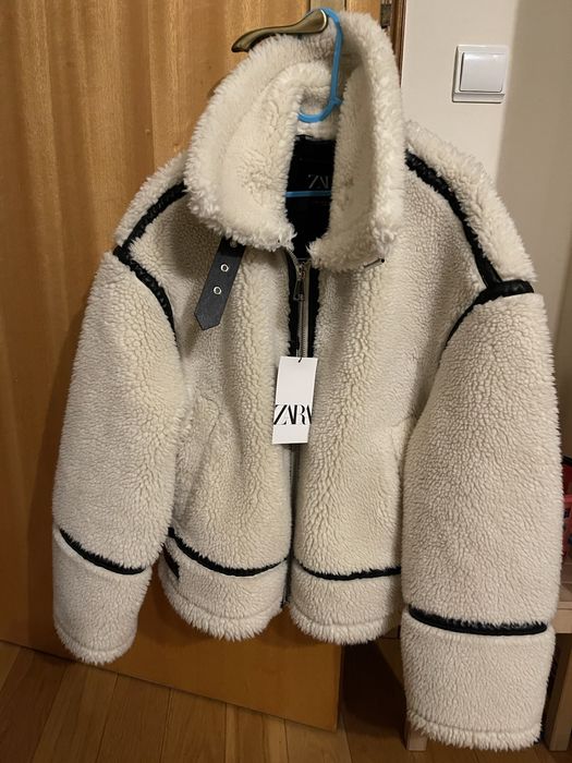 Casaco em pelo branco