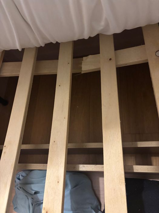 Bedframe for sale